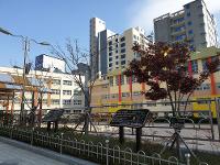 차양을 세우기 전 학교 앞 마당 모습 상세보기
