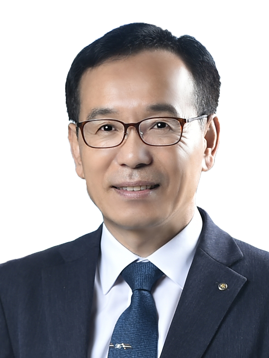마석황(교장선생님)_사진