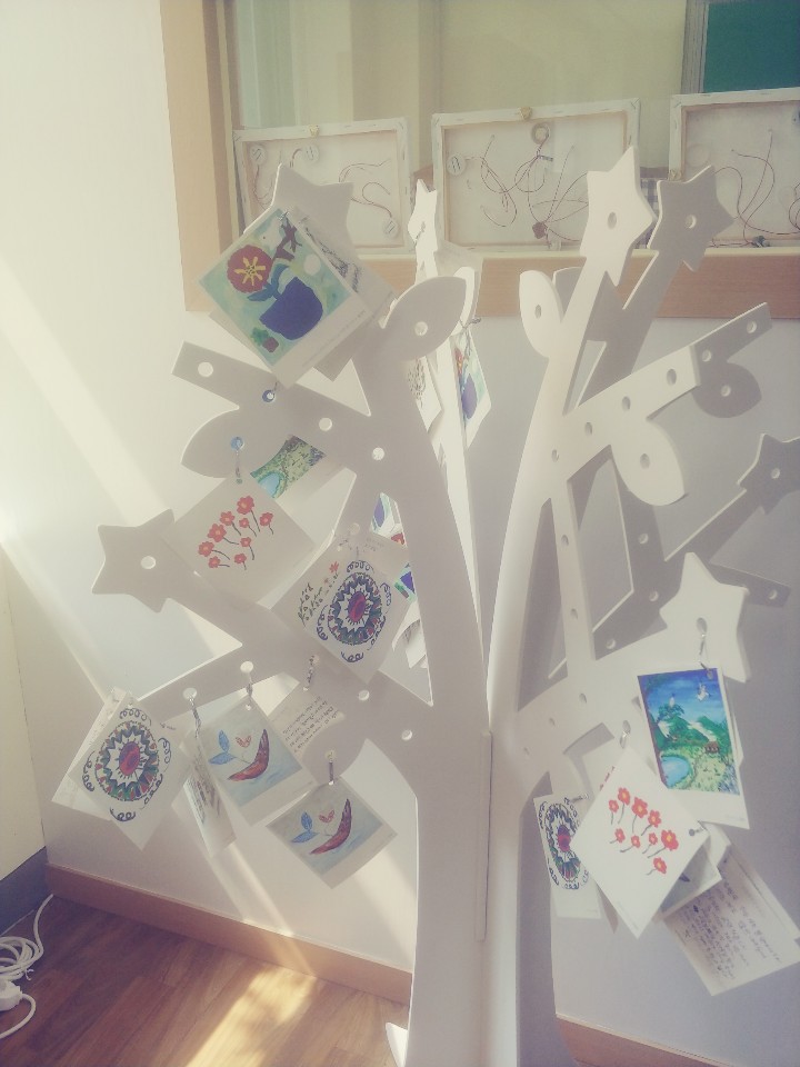 후원물품 강다니엘 앨범 배부 상세보기